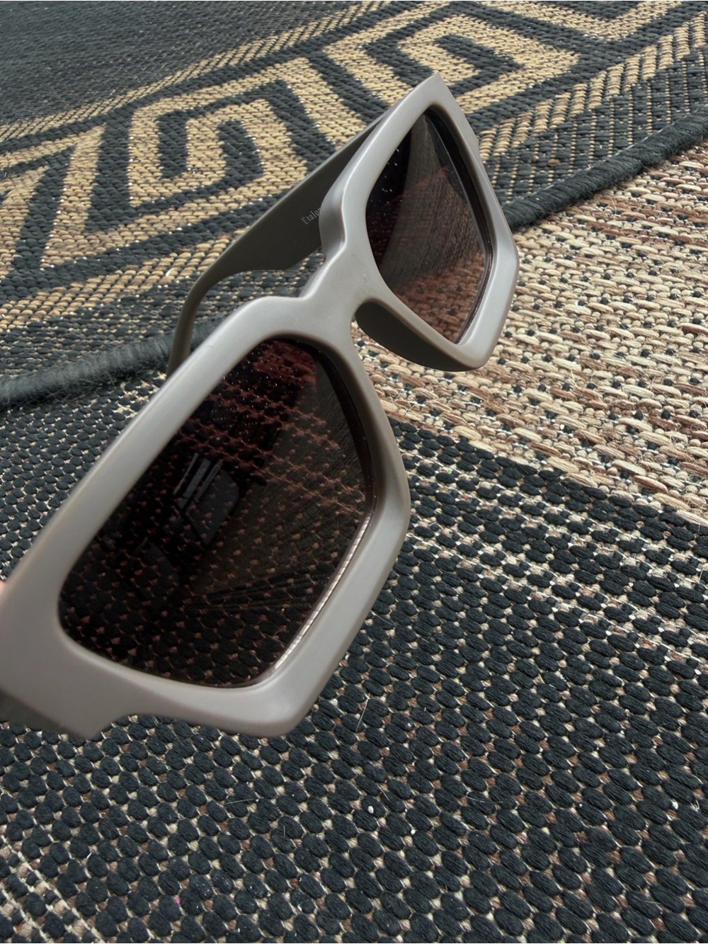 Men's Angular Gray Sunglasses - Modern Matte Frame